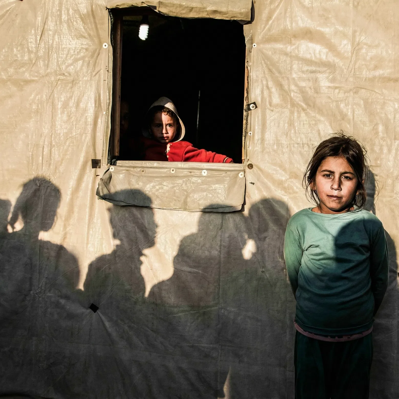 Comparison between original photo and mural at Faculty of Fine Arts